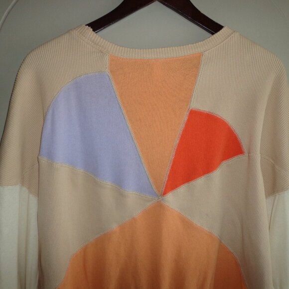 NWOT fp movement Boxy Cropped Top XS Raglan Long Sleeves Geo Design Natural Mult - Picture 5 of 13